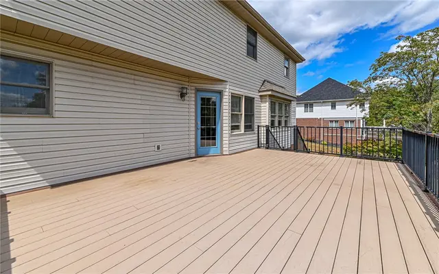 124 Fox Meadow Dr gallery image 24