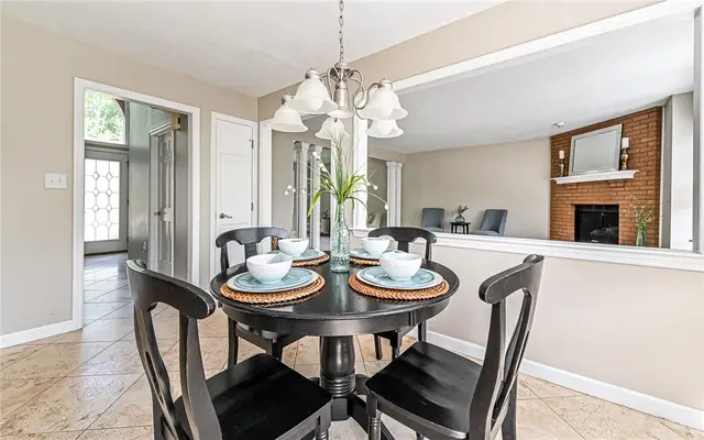 124 Fox Meadow Dr gallery image 27