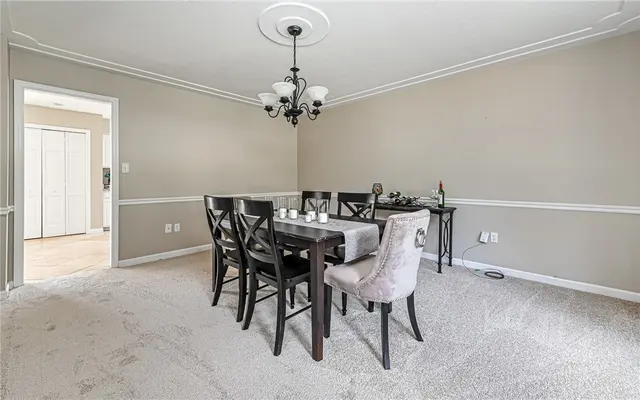 124 Fox Meadow Dr gallery image 31