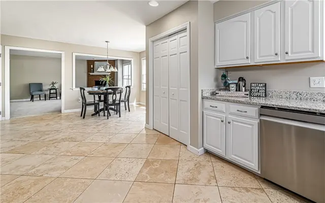 124 Fox Meadow Dr gallery image 36