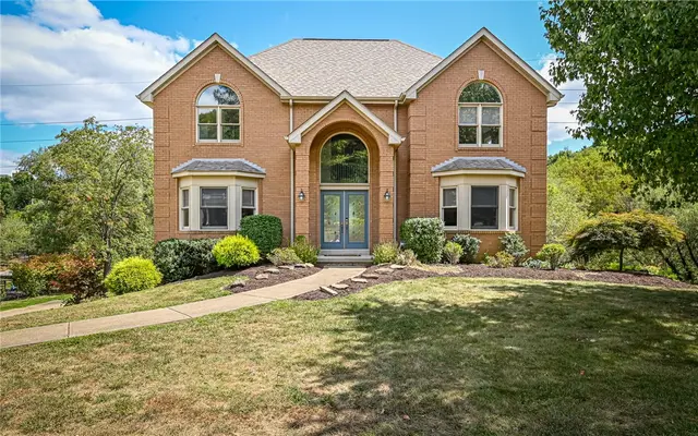 124 Fox Meadow Dr