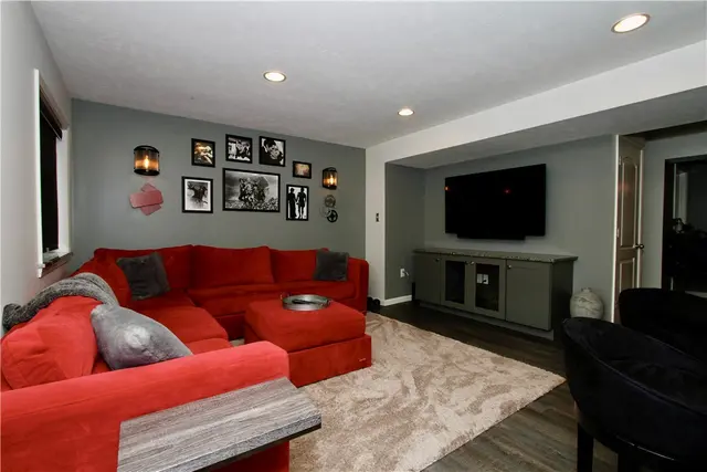 124 Kestler Drive gallery image 8