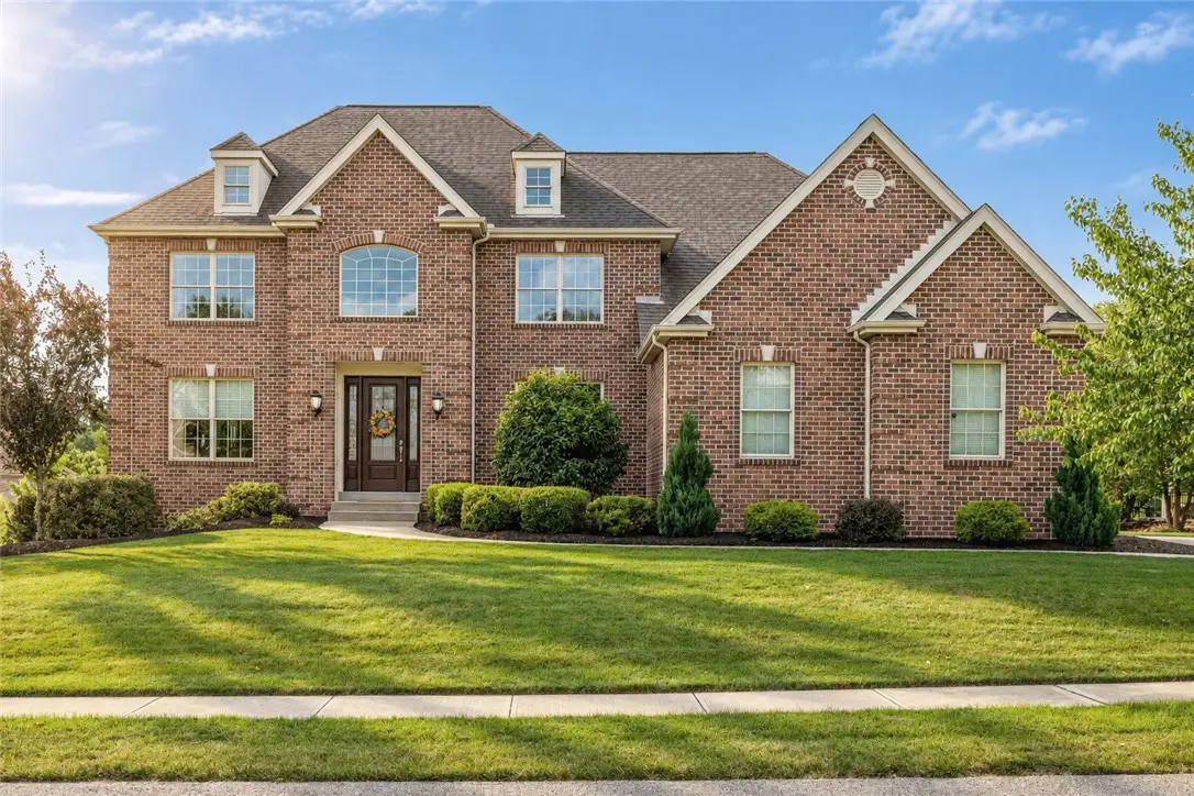 124 Majestic Dr