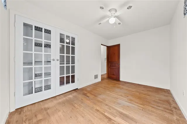 124 Simon Ave gallery image 6