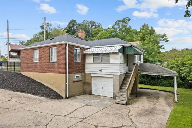 124 Simon Ave gallery image 7
