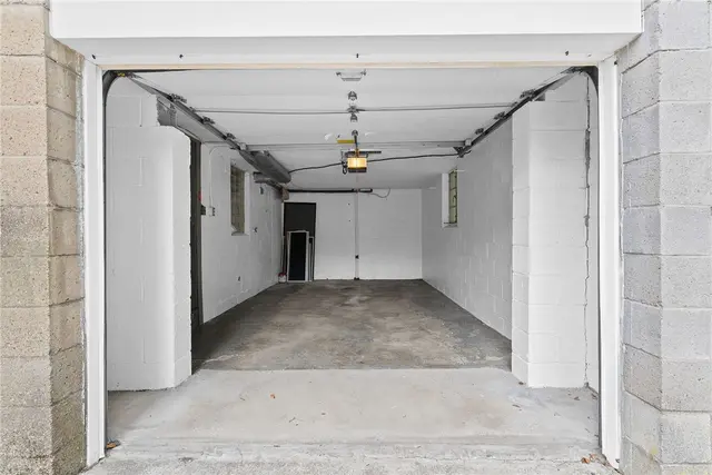 124 Simon Ave gallery image 41