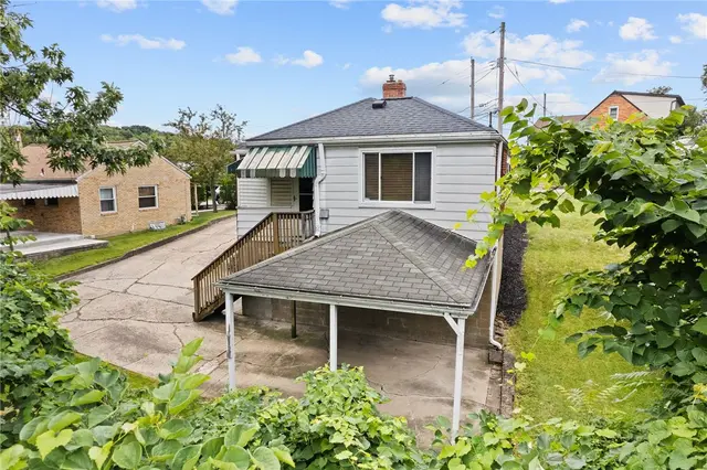 124 Simon Ave gallery image 42