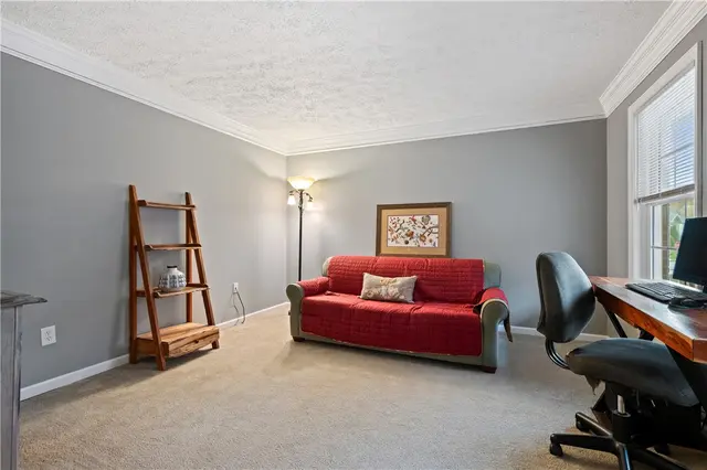 1245 Woodhill Dr gallery image 8