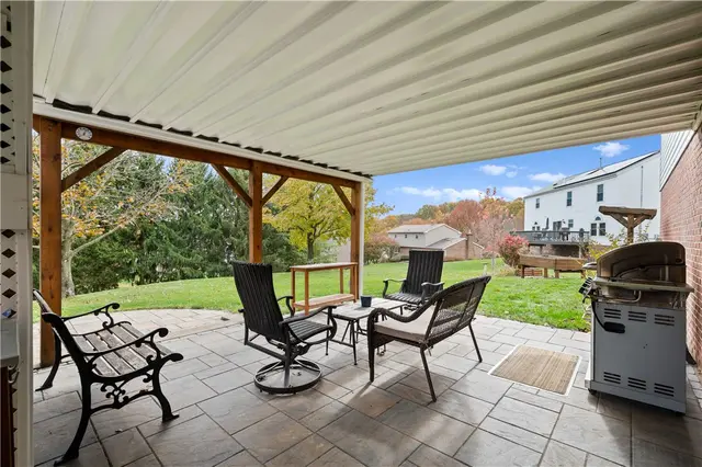 1245 Woodhill Dr gallery image 14