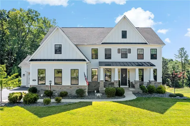 125 Abigail Dr gallery image 2