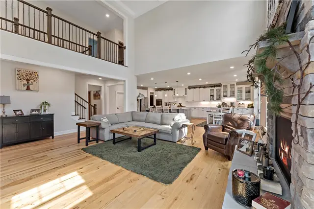125 Abigail Dr gallery image 12