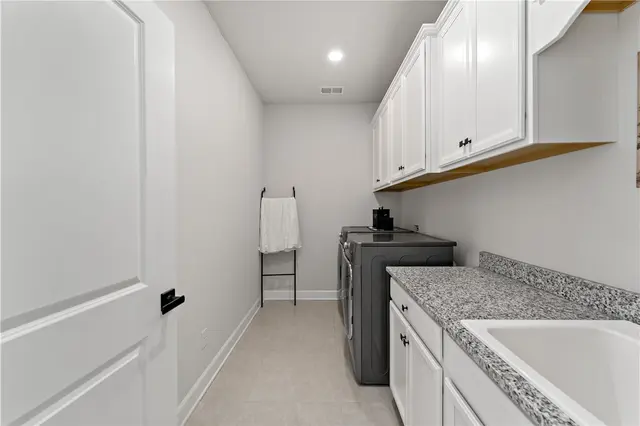 125 Abigail Dr gallery image 38