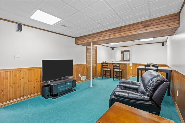125 Clearbrook Dr gallery image 35
