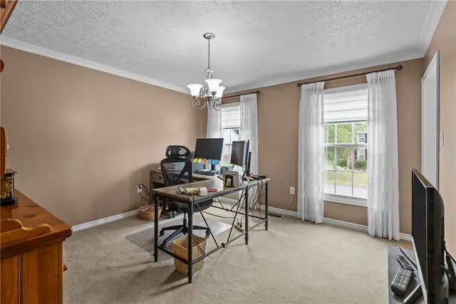 125 Clearbrook Dr gallery image 38