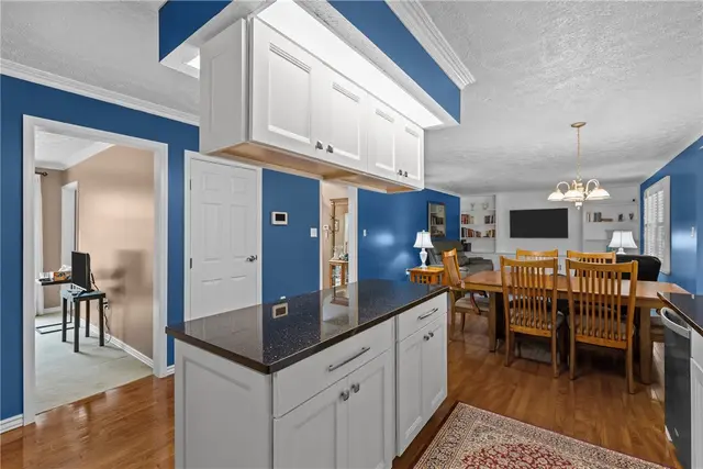 125 Clearbrook Dr gallery image 39