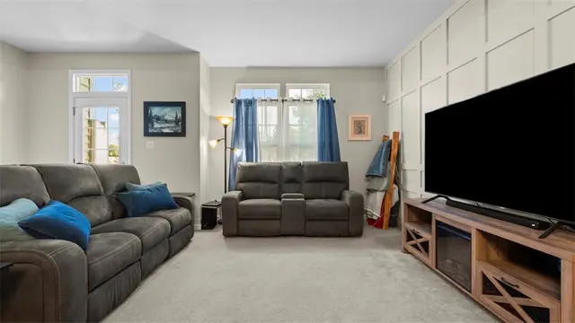 125 Lewisham Rd gallery image 5