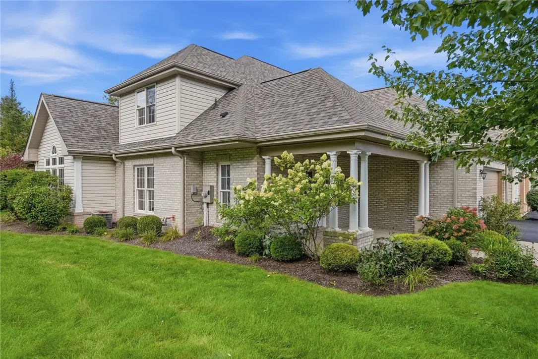 126 Woodlands Trl