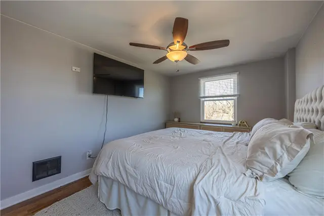 1262 Bingay Dr gallery image 9