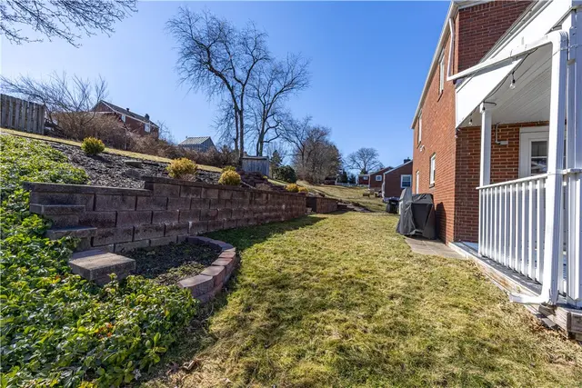 1262 Bingay Dr gallery image 22