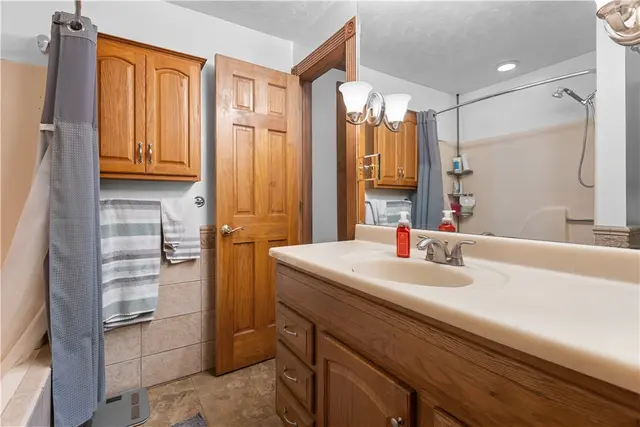 1265 Norberry Ct 18 gallery image 9