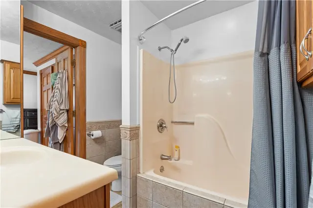 1265 Norberry Ct 18 gallery image 14