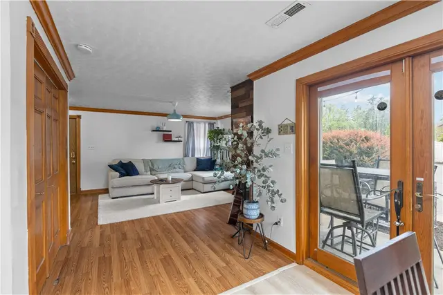 1265 Norberry Ct 18 gallery image 19