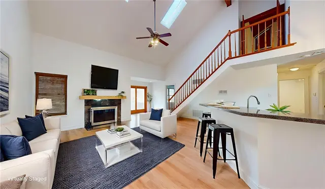 1267 Norberry Ct 36 gallery image 3