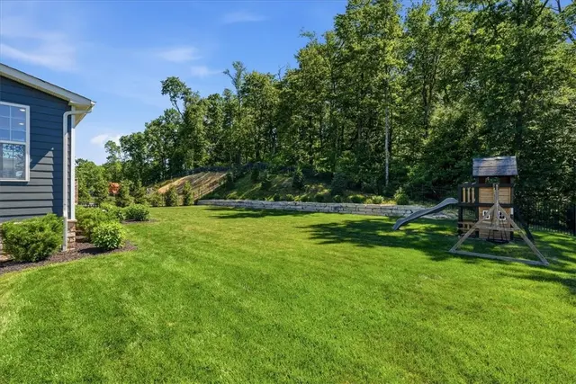 127 Abigail Dr. gallery image 32
