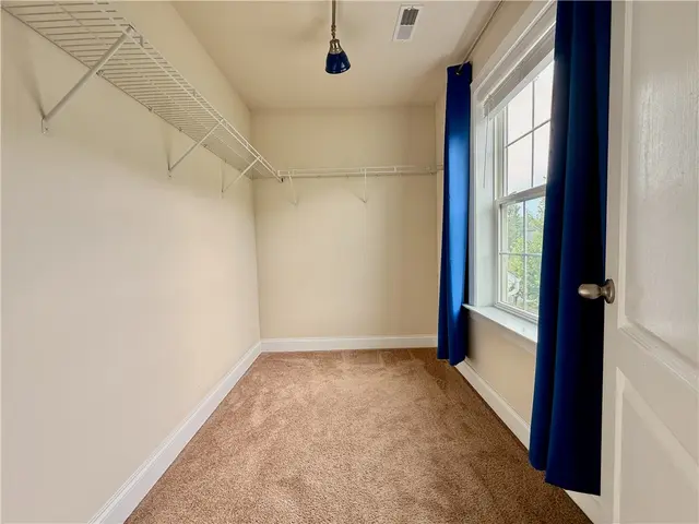 127 Alder Dr gallery image 18