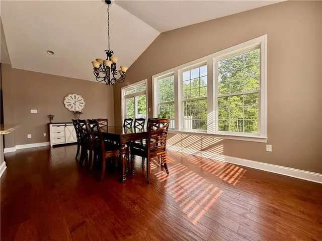 127 Alder Dr gallery image 23