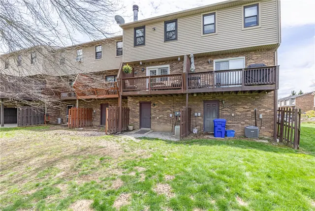 127 Forest Dr gallery image 5