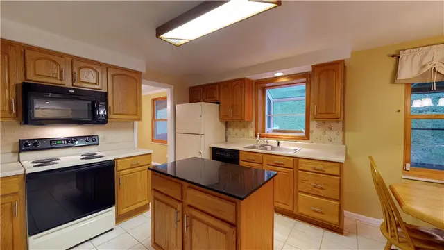 127 Lingay Drive gallery image 7