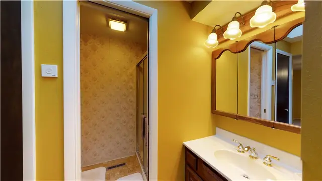127 Lingay Drive gallery image 13