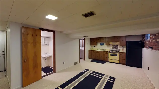 127 Lingay Drive gallery image 19