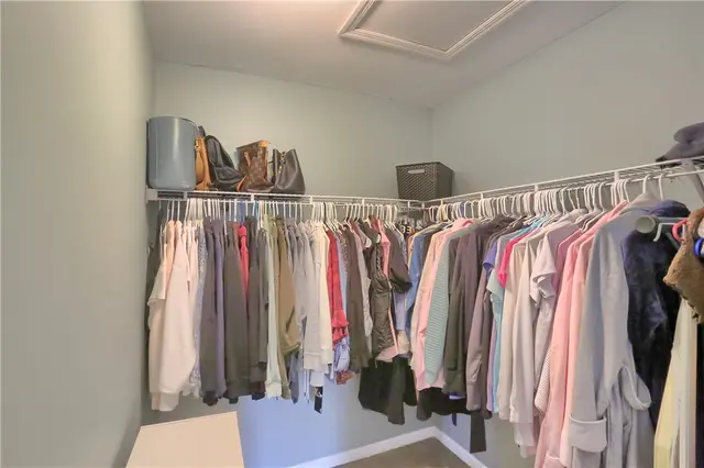 127 Shenot Rd gallery image 23