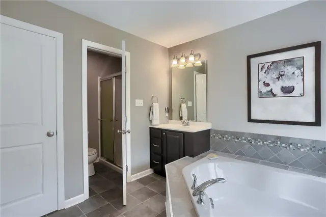 127 Shenot Rd gallery image 24