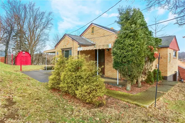 1275 Balmoral Drive gallery image 23