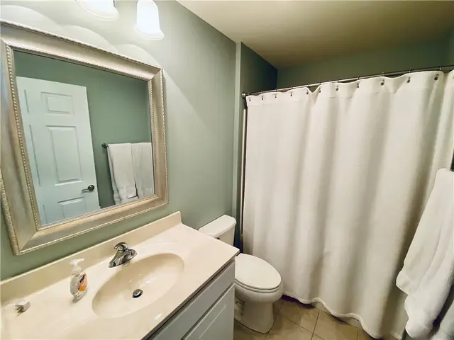 128 Independence Way gallery image 11