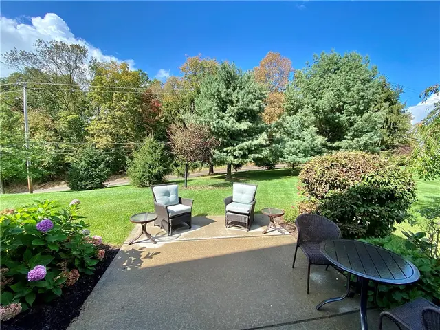 128 Independence Way gallery image 17
