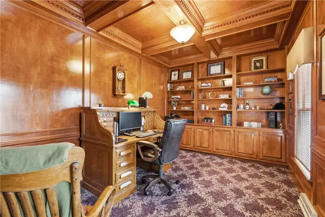 128 Oakview Drive gallery image 17