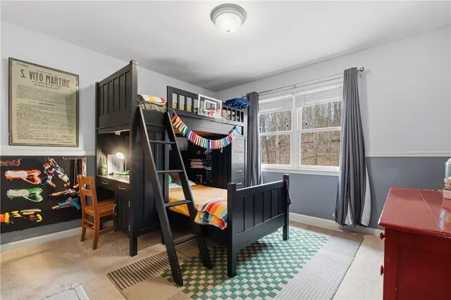 128 Oakview Drive gallery image 34