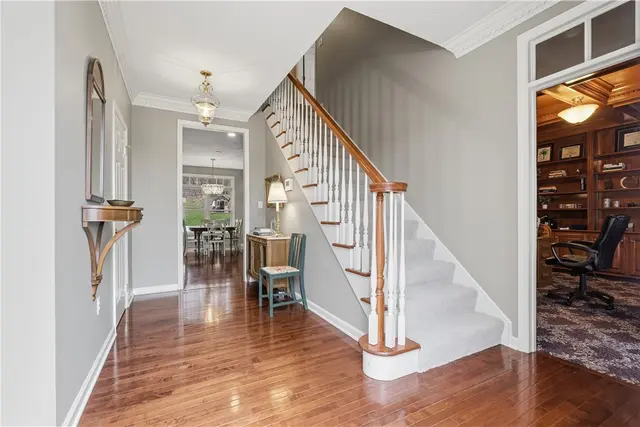128 Oakview Drive gallery image 43