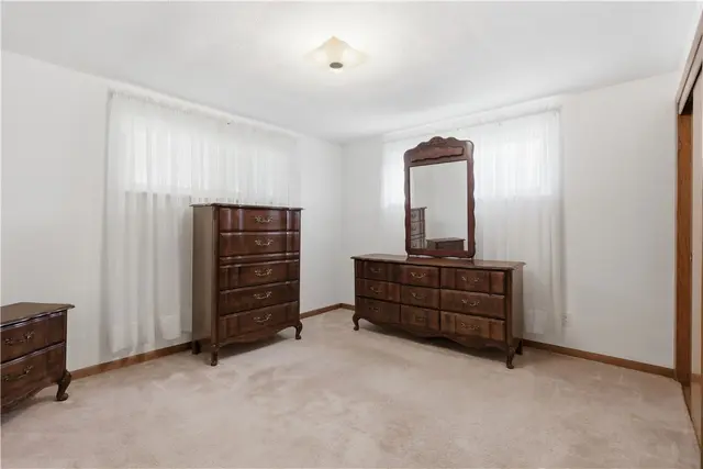 129 Donmor Drive gallery image 7