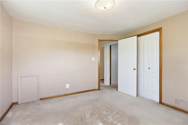 129 Donmor Drive gallery image 22