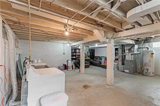 130 GRANT AVE gallery image 15