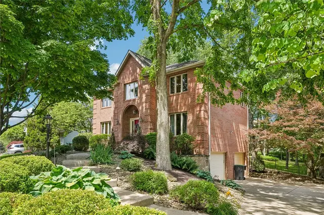 130 Village Dr gallery image 14