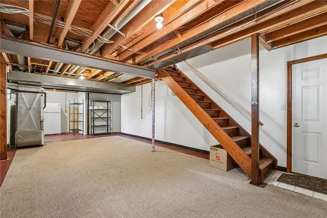 130 Village Dr gallery image 15