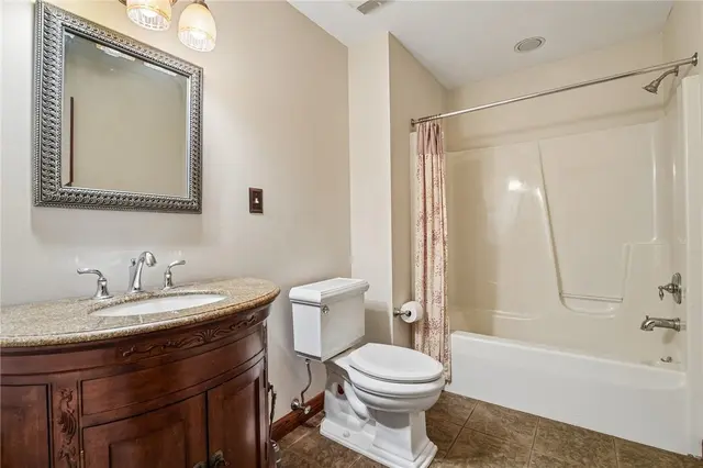 130 Village Dr gallery image 17