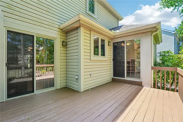 130 Village Dr gallery image 21
