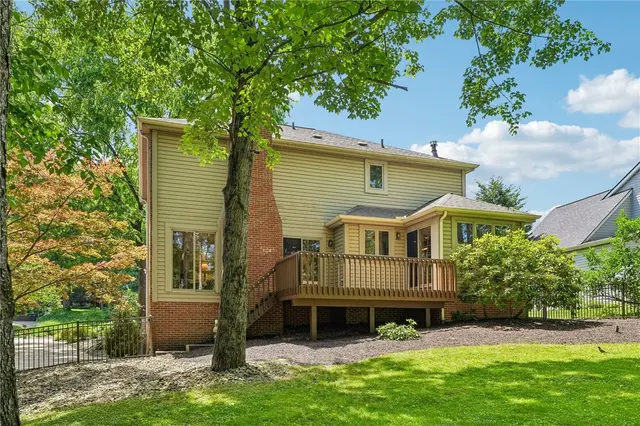 130 Village Dr gallery image 23